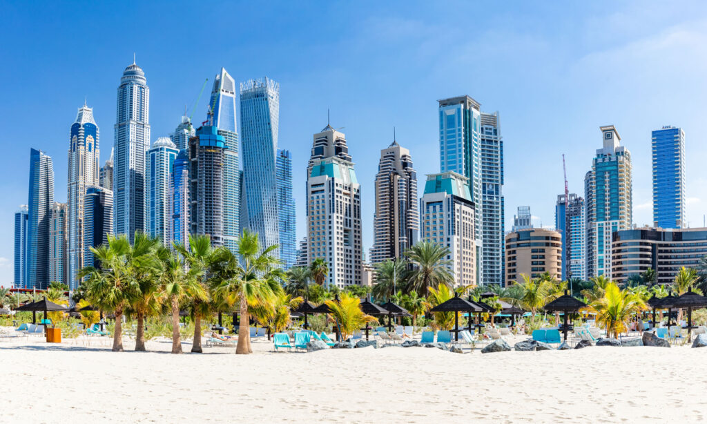 Lee sobre la creciente popularidad de la Visa Dorada de Dubai.