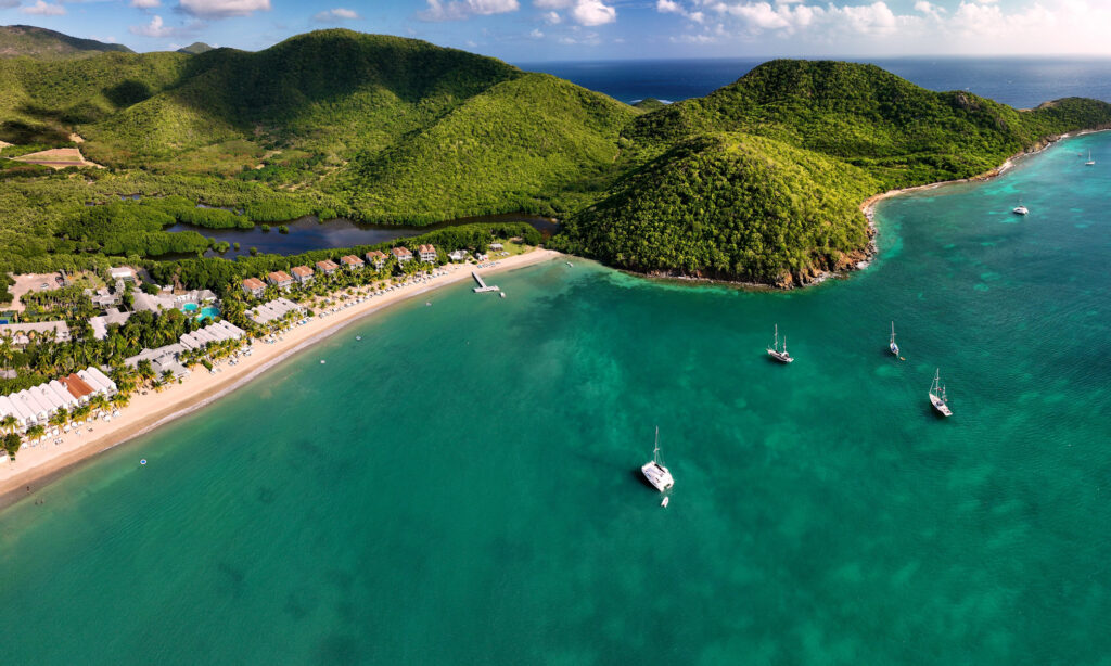 How much do you need to invest to receive an Antigua and Barbuda citizenship?